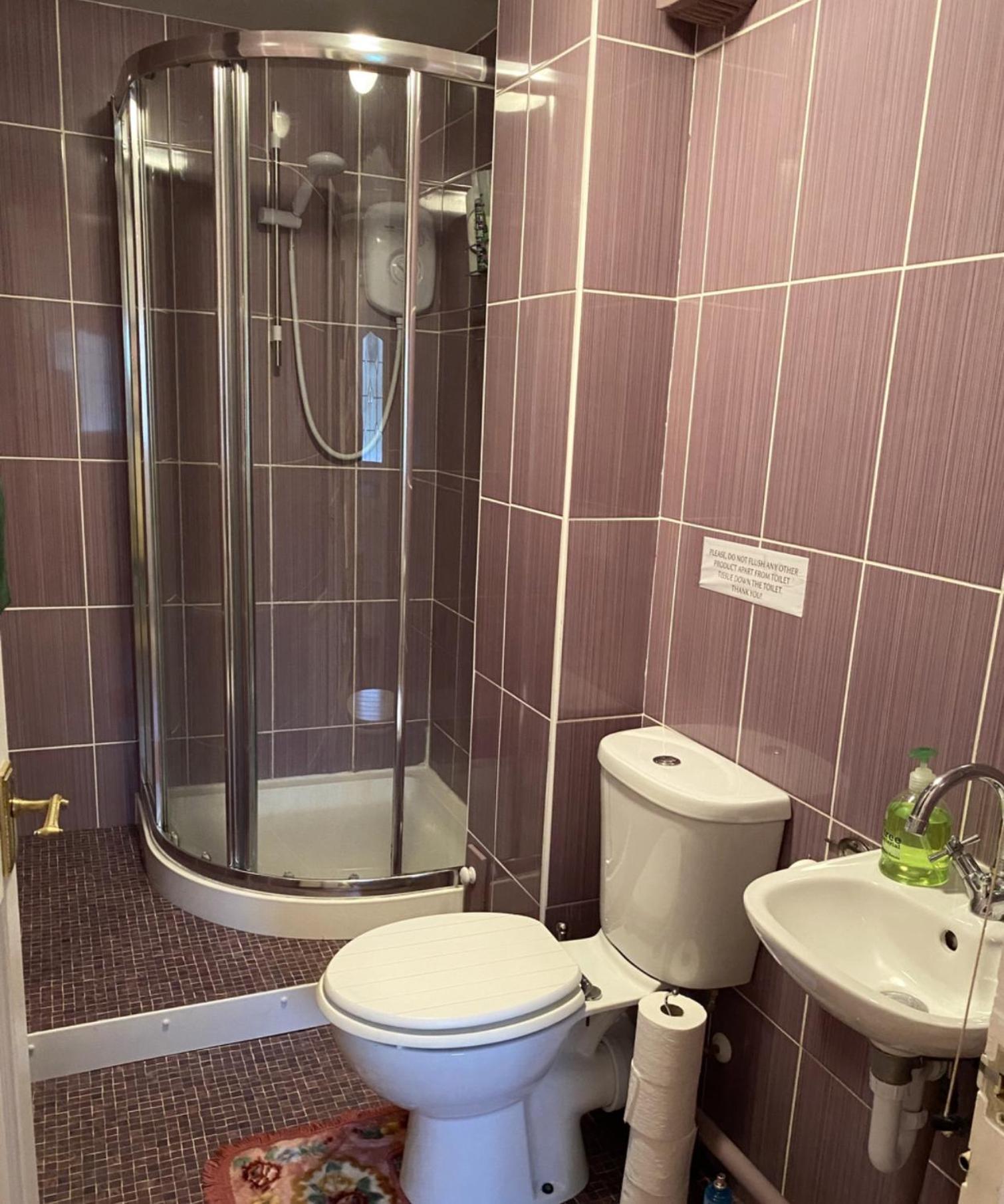 グラストンベリー キャメロット リトリート Bed & Breakfast エクステリア 写真